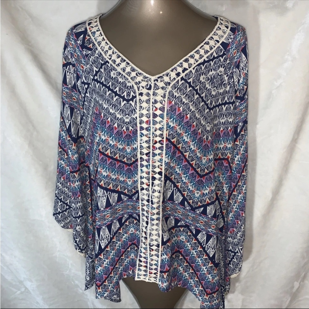 Women’s Top Large By Cato